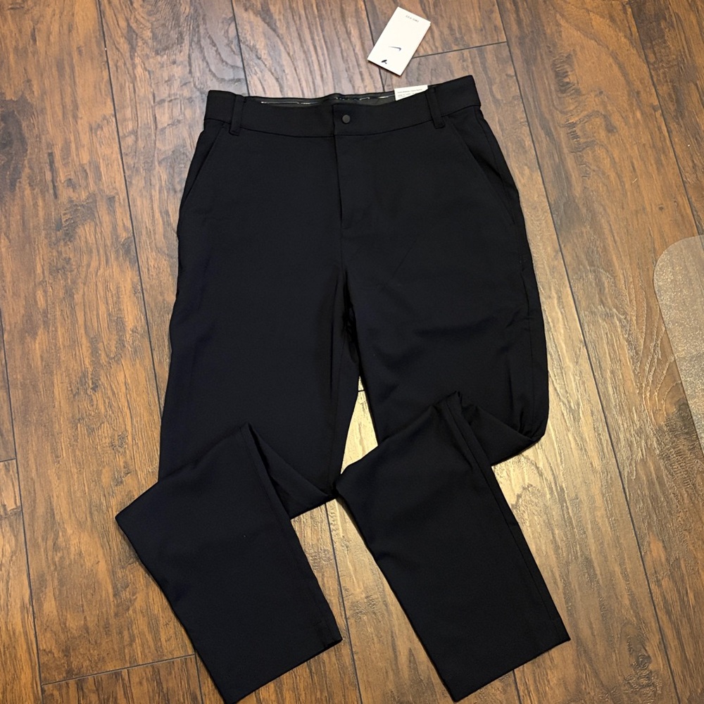 NWT Nike Men's Dry Fit Black Golf Pants Standard Fit Ankle Length